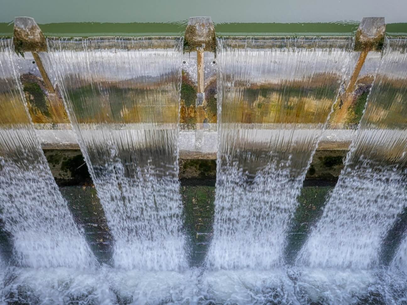 Weirs Cascade weirs & discharge weirs » Sewer management » Intelligent